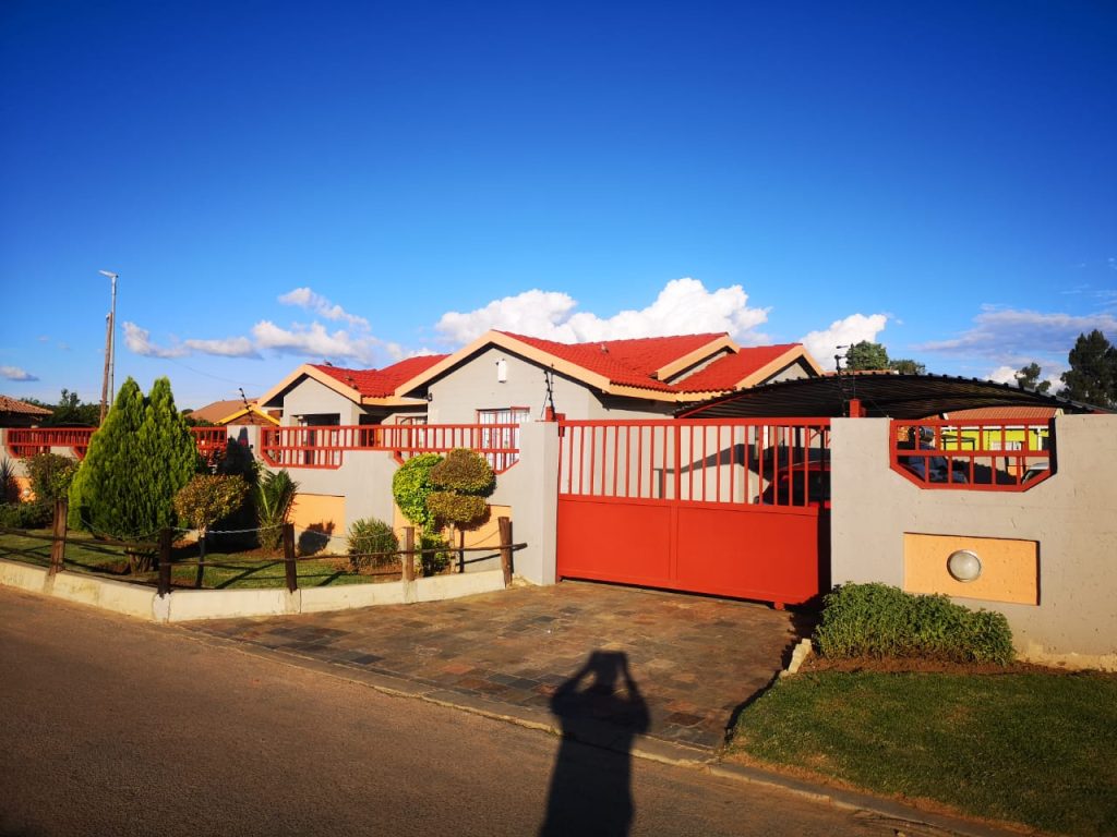 Beautiful 3 fitted bedrooms home